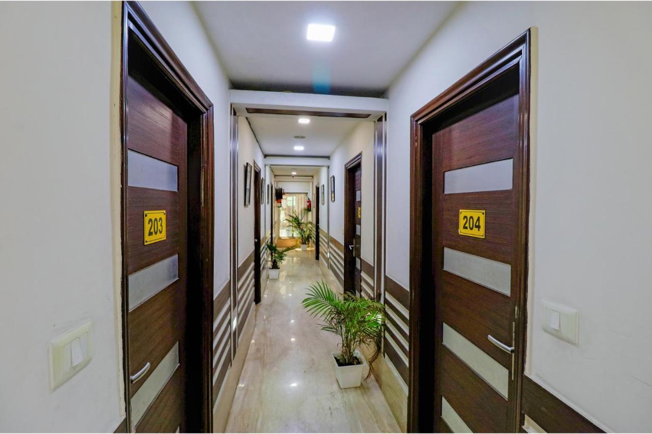 Fabhotel Admire Suites Neu-Delhi Exterior foto