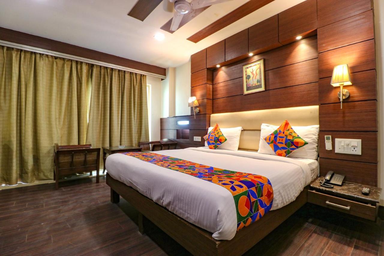 Fabhotel Admire Suites Neu-Delhi Exterior foto