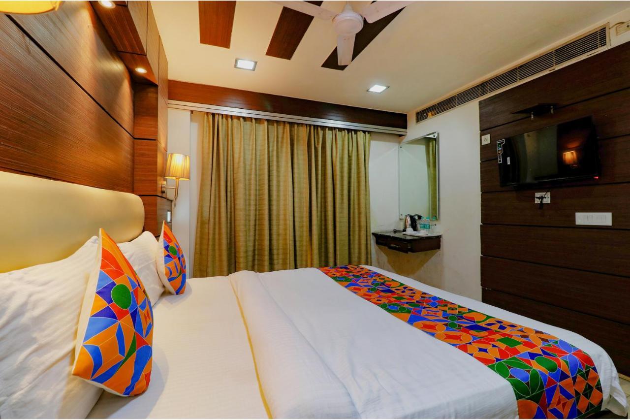 Fabhotel Admire Suites Neu-Delhi Exterior foto