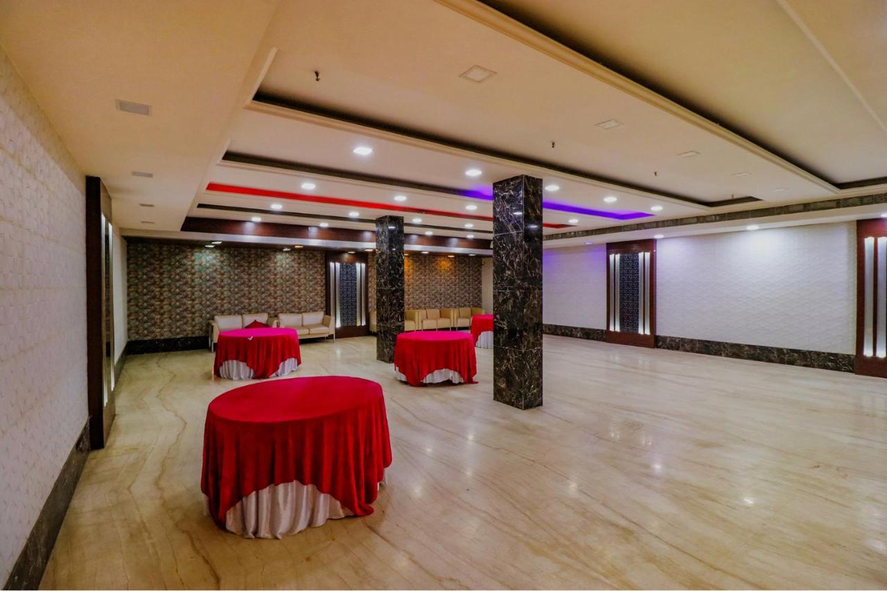 Fabhotel Admire Suites Neu-Delhi Exterior foto