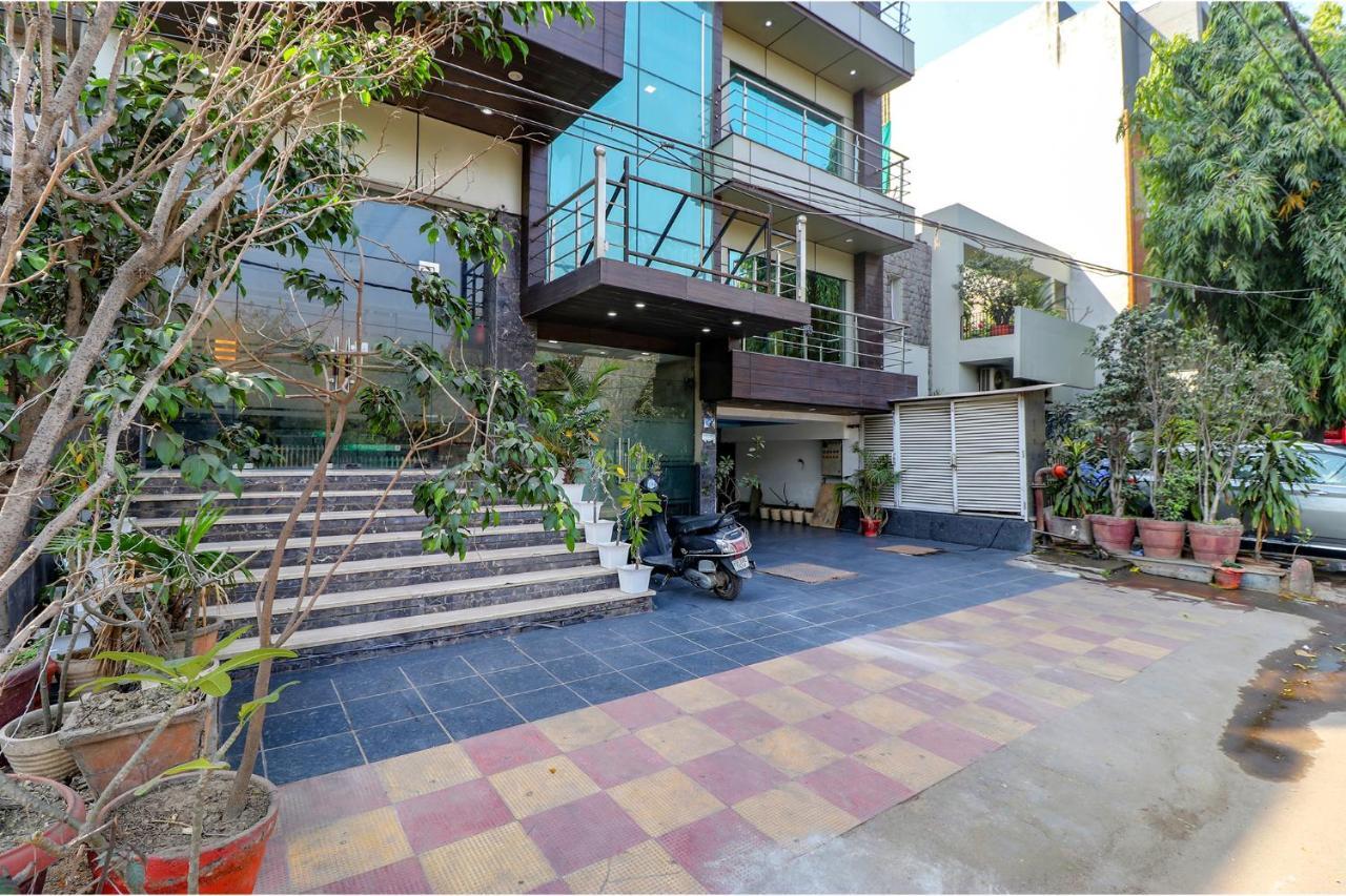 Fabhotel Admire Suites Neu-Delhi Exterior foto