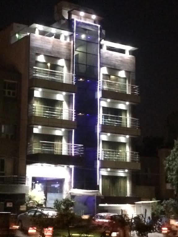 Fabhotel Admire Suites Neu-Delhi Exterior foto