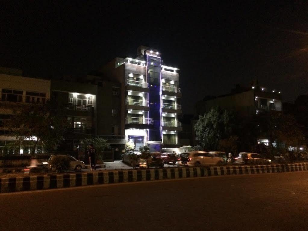 Fabhotel Admire Suites Neu-Delhi Exterior foto