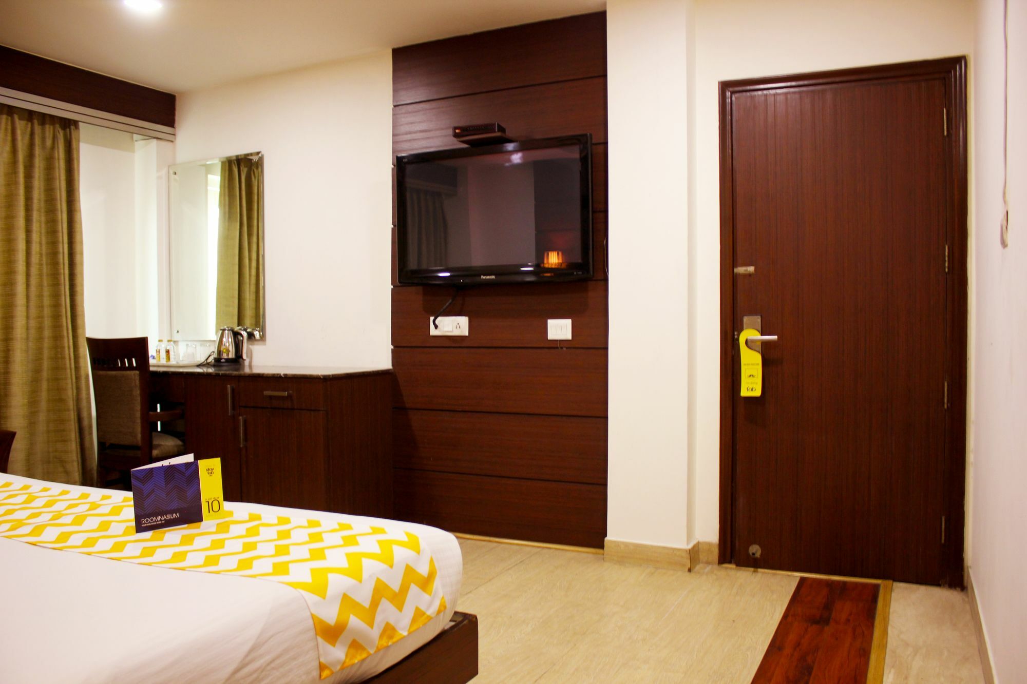 Fabhotel Admire Suites Neu-Delhi Exterior foto